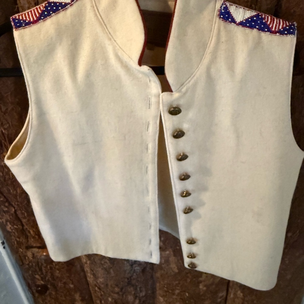 Double D Ranch US flag white vest size medium one button is missing - Picture 3 of 10